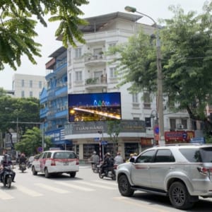 Màn hình Led tại Nút giao Bà Triệu - Trần Nhân Tông, Hà Nội