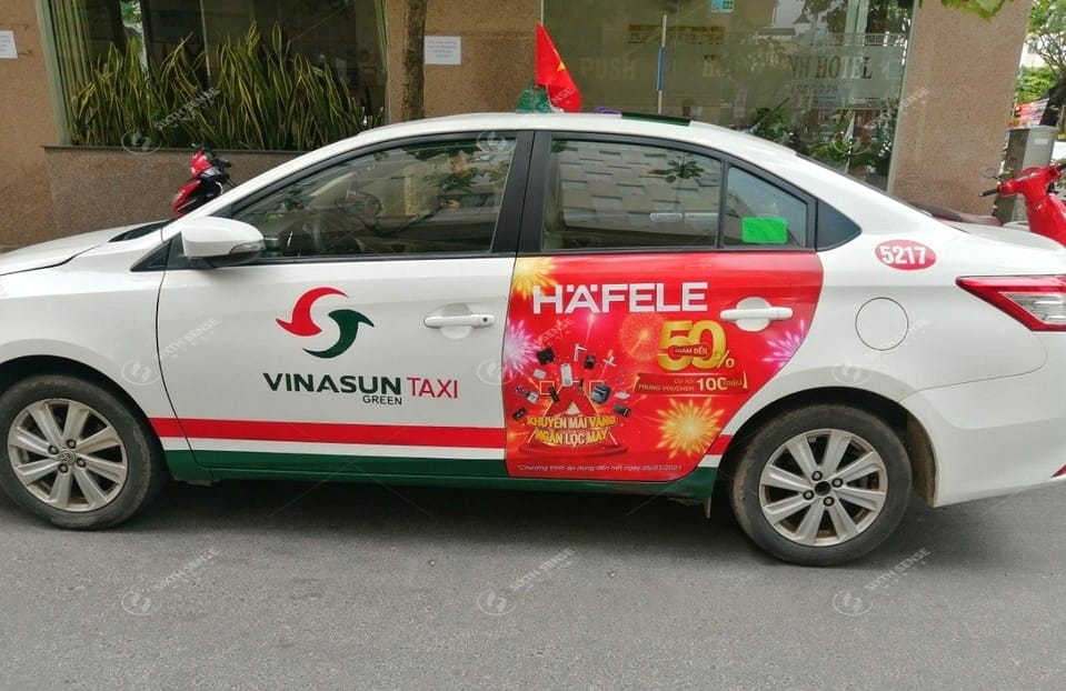 Hafele quảng cáo trên xe taxi Vinasun