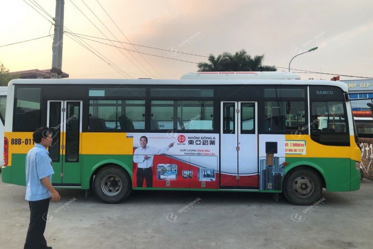 Nhôm Đông Á quảng cáo trên xe bus Vĩnh Phúc