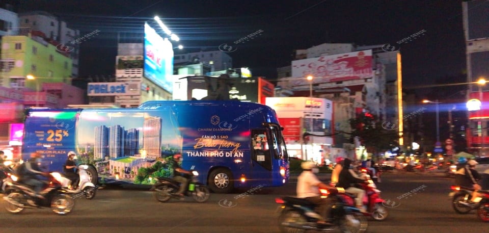 Luxuruy roadshow đẳng cấp và sang trọng cho Dự án Charm Diamond