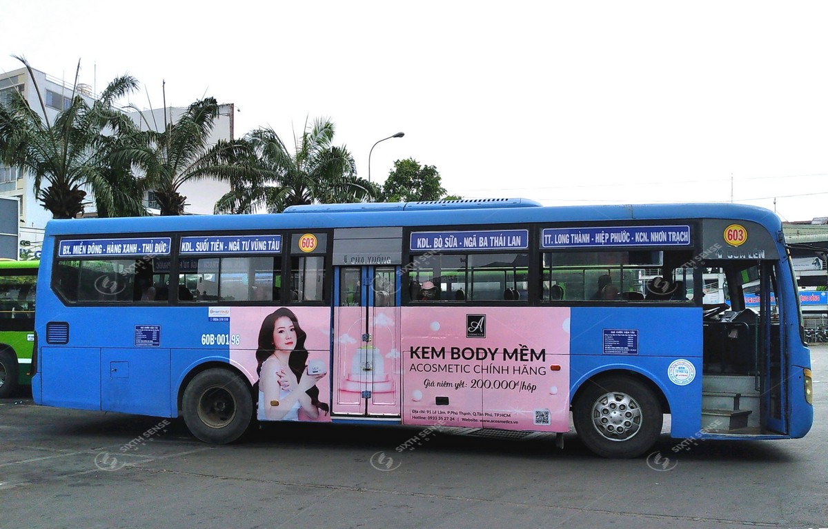 Kem body A Cosmetics dán quảng cáo trên xe bus TPHCM – Đồng Nai