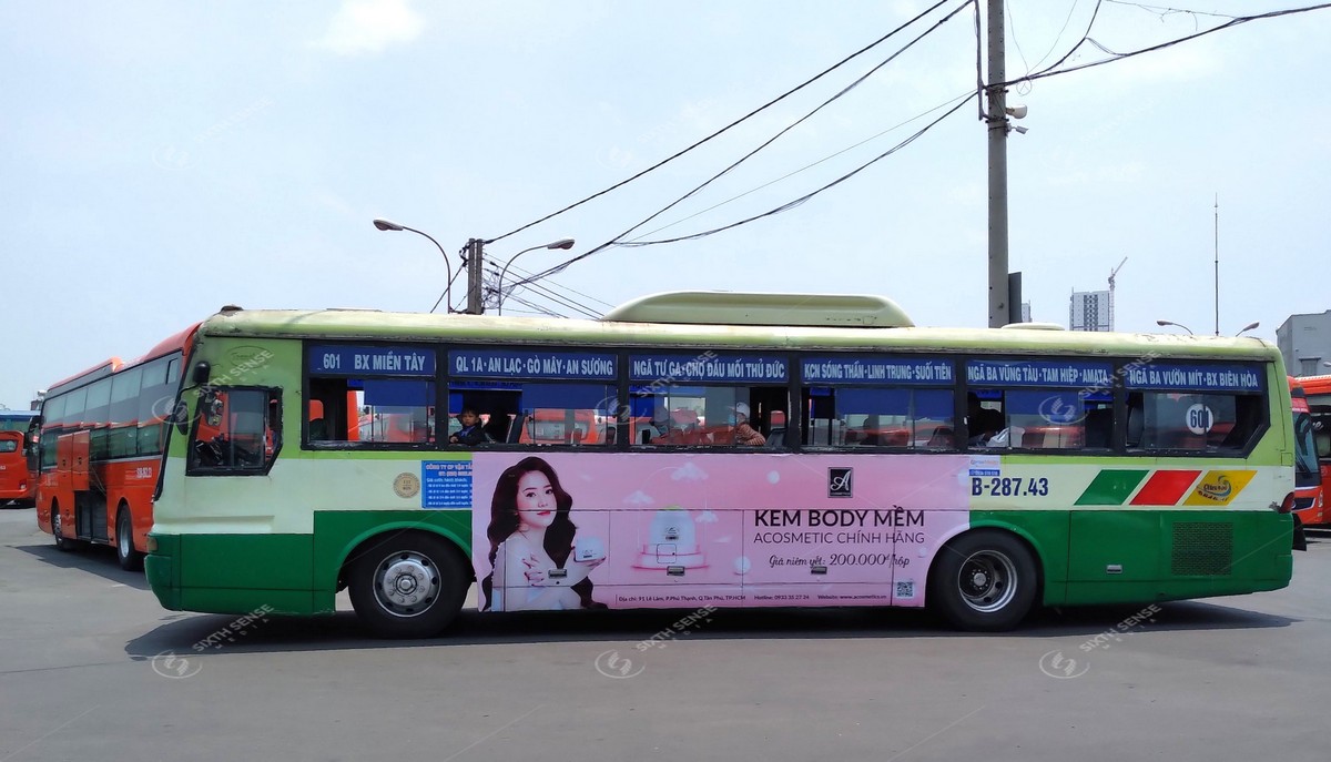 Kem body A Cosmetics dán quảng cáo trên xe bus TPHCM – Đồng Nai