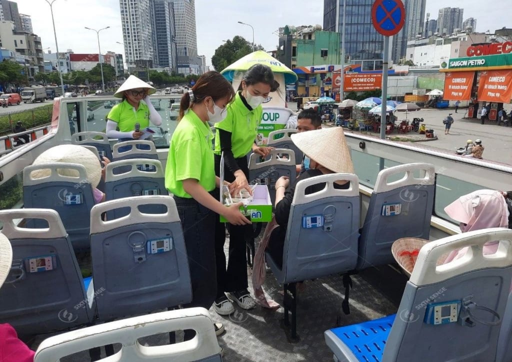 Roadshow activation trên xe bus 2 tầng cho An Instant Food