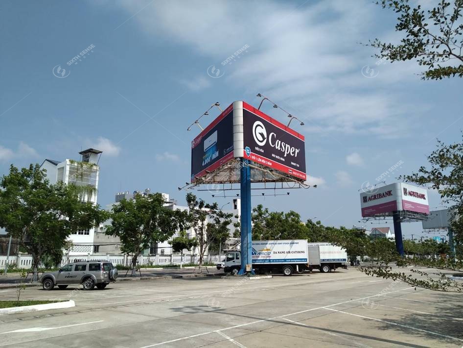 billboard quảng cáo trong sân bay