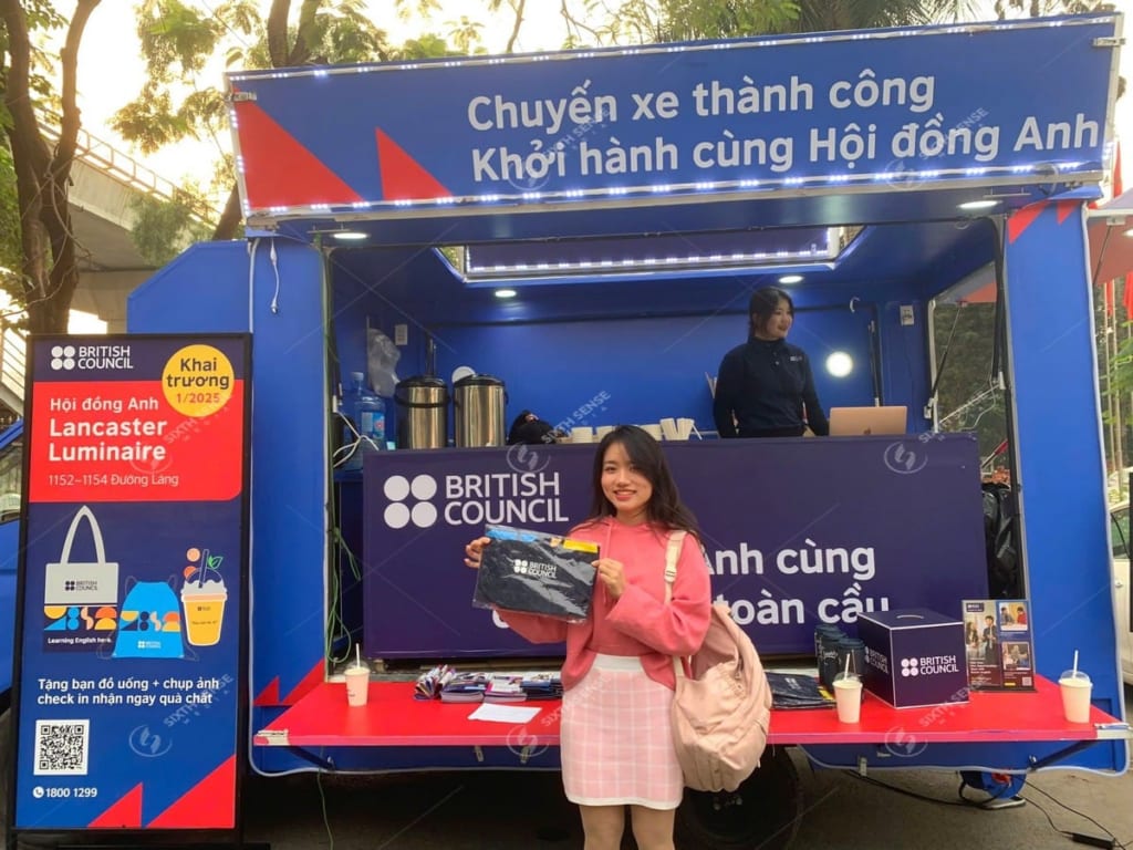 Tổ chức activation xe tải cánh dơi cho British Council Vietnam