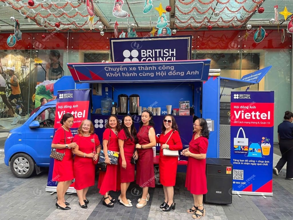 Tổ chức activation xe tải cánh dơi cho British Council Vietnam