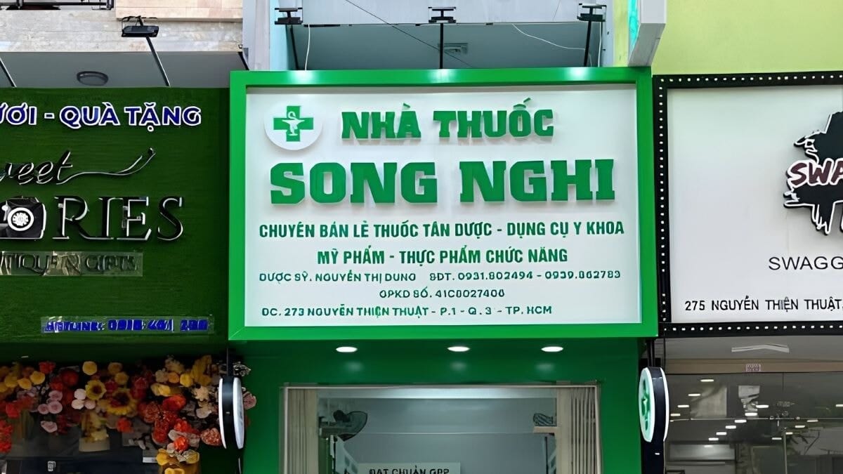Mẫu Biển Quảng Cáo Nhà Thuốc Mặt Tiền Nhỏ 5
