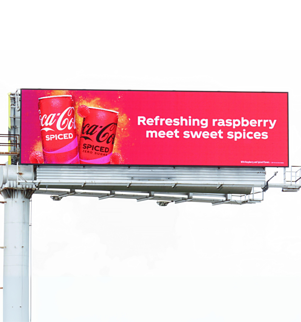 Biển quảng cáo ngoài trời tấm lớn của Coca Cola