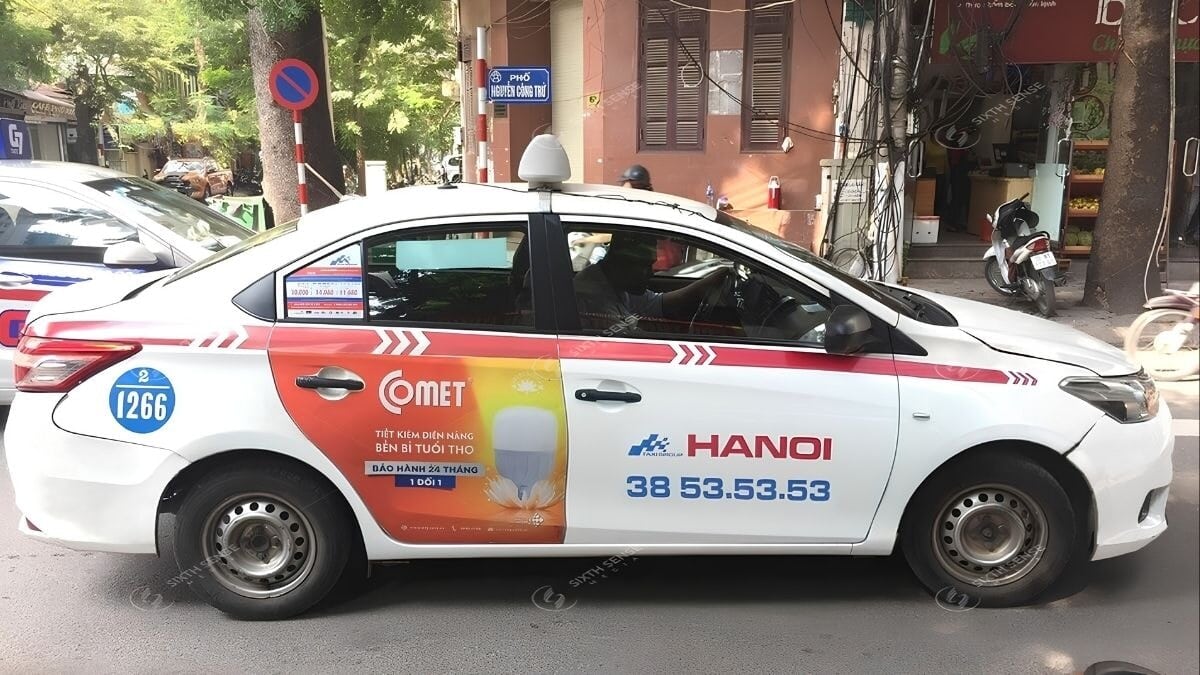 Dán Quảng Cáo Trên Cửa Sau Taxi