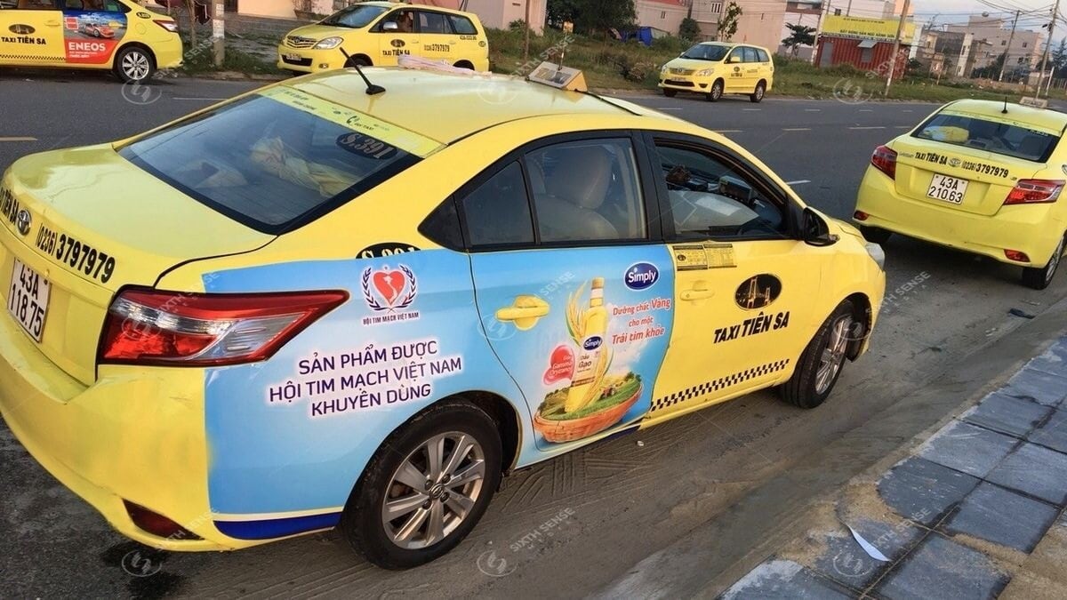 Quảng Cáo Tràn Đuôi Xe Taxi