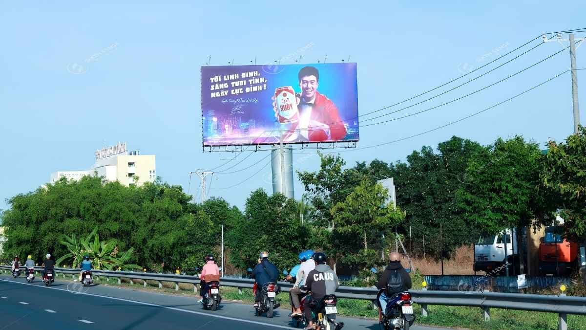 Kích Thước Bảng Quảng Cáo Trên Quốc Lộ Và Đường Cao Tốc