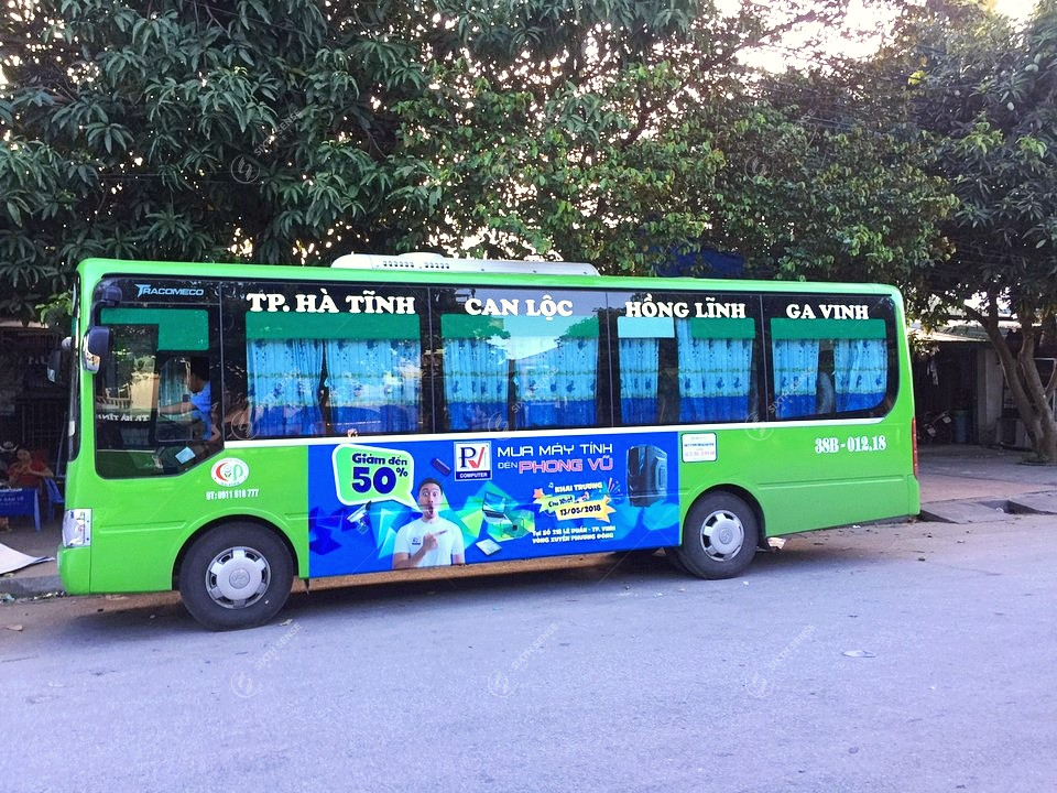 Máy tính Phong Vũ quảng cáo xe bus tại Nghệ An và Hà Tĩnh