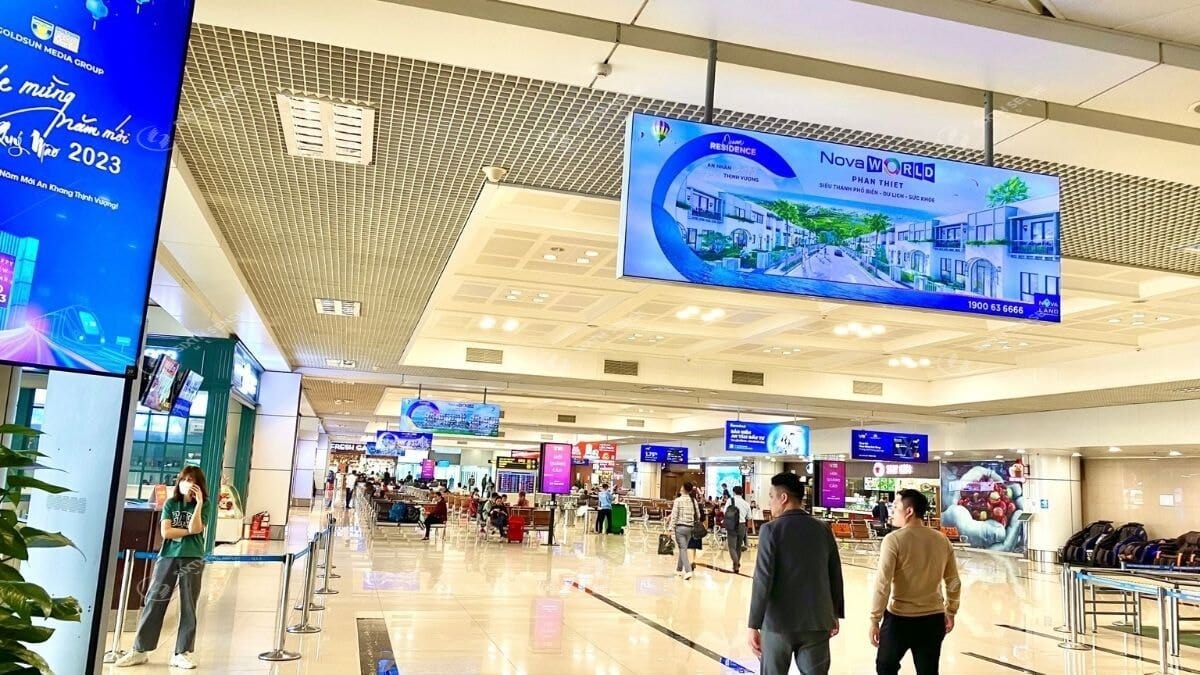 Báo Giá Quảng Cáo Hộp Đèn Sân Bay