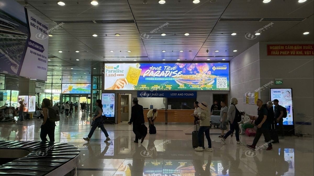 Quảng cáo hộp đèn sân bay