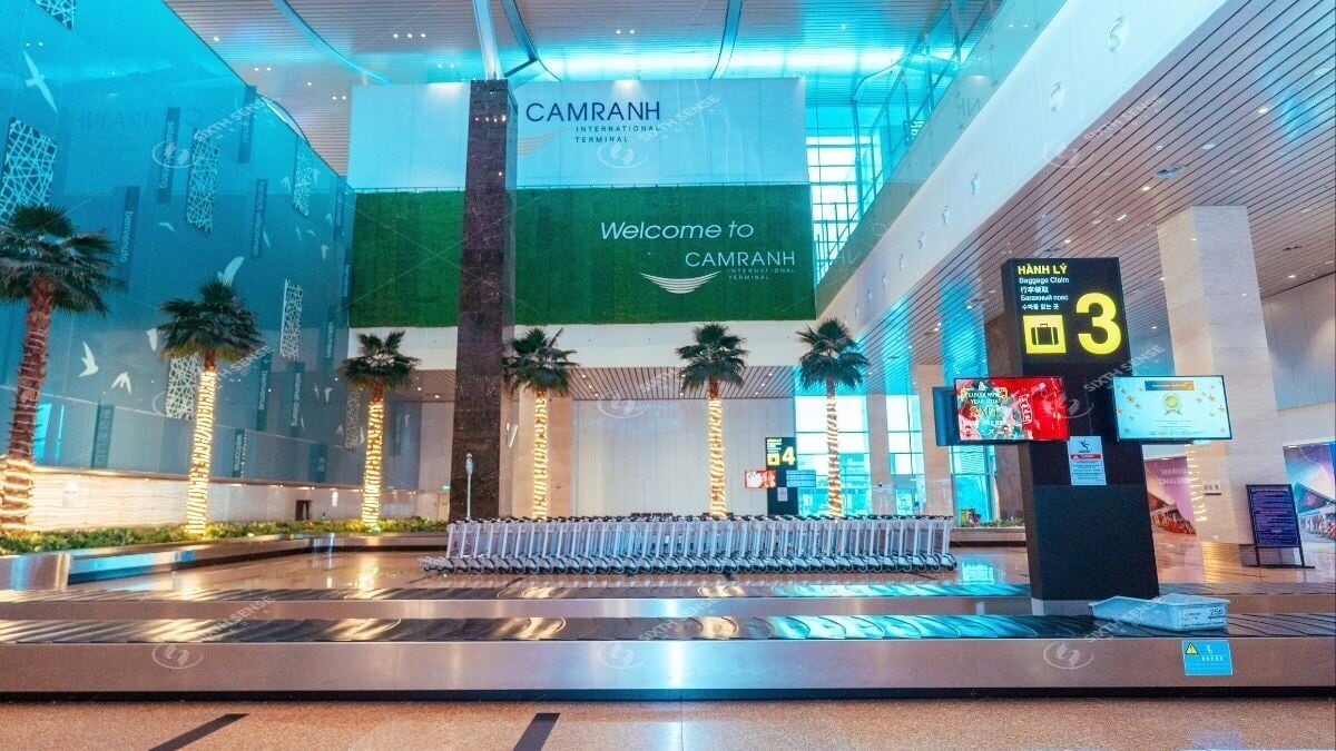 Quảng Cáo Trên Xe Đẩy Hành Lý sân bay Cam Ranh