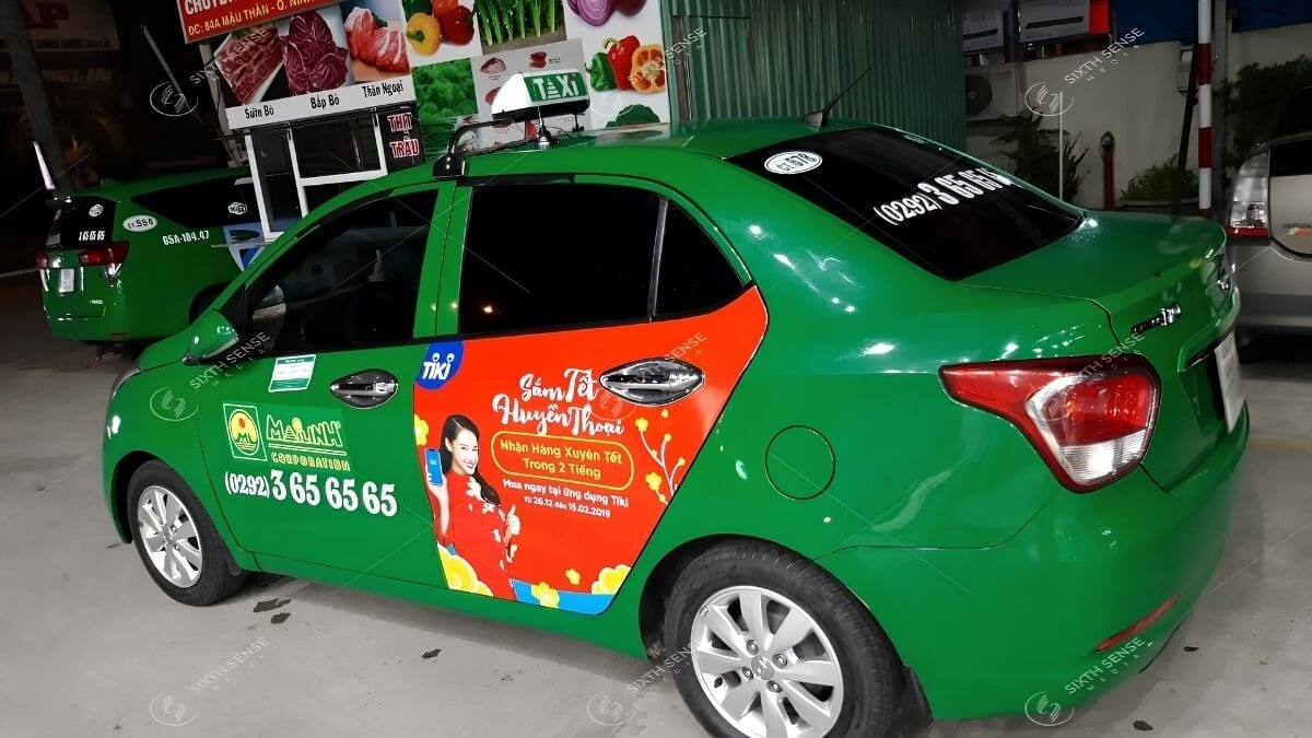 Các Hình Thức Quảng Cáo Trên Xe Taxi Tại Cần Thơ- Quảng Cáo Decal Trên 2 Cánh Cửa Taxi