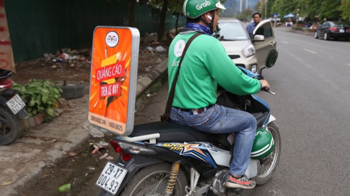 Các Hình Thức Quảng Cáo Trên Xe Máy Grab- Roadshow Xe Máy Quảng Cáo