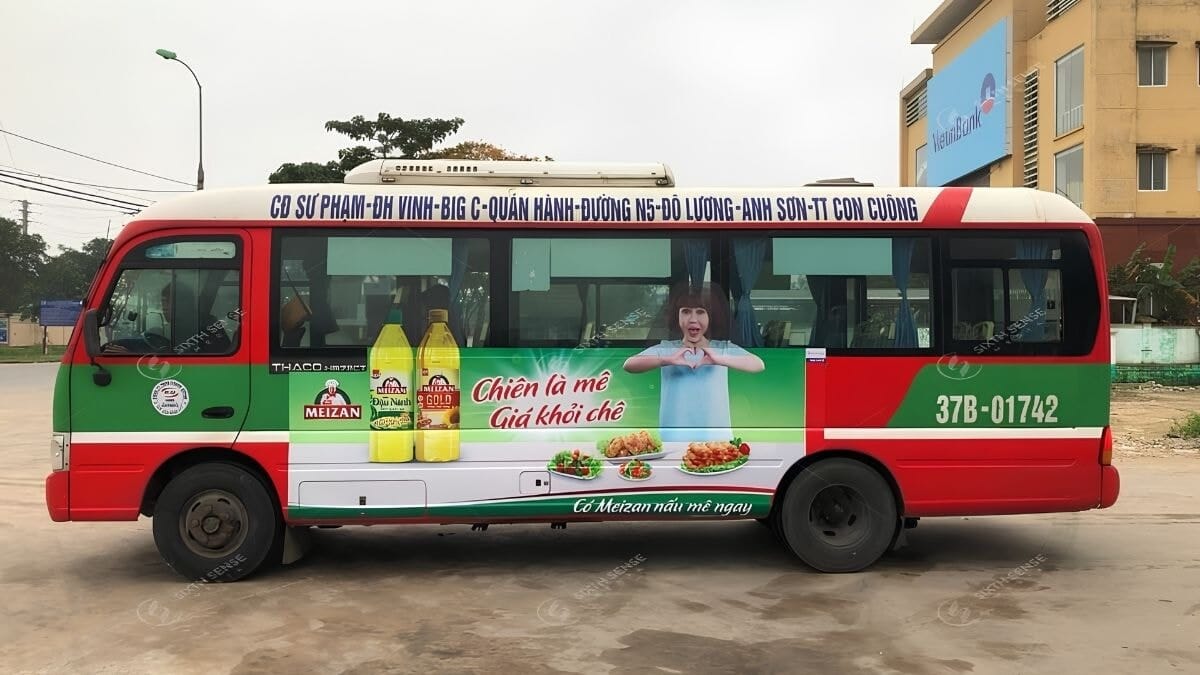 Hình Thức Quảng Cáo Xe Bus Ở Nghệ An- Quảng Cáo Leo Kính Xe Bus Dạng Die-Cut