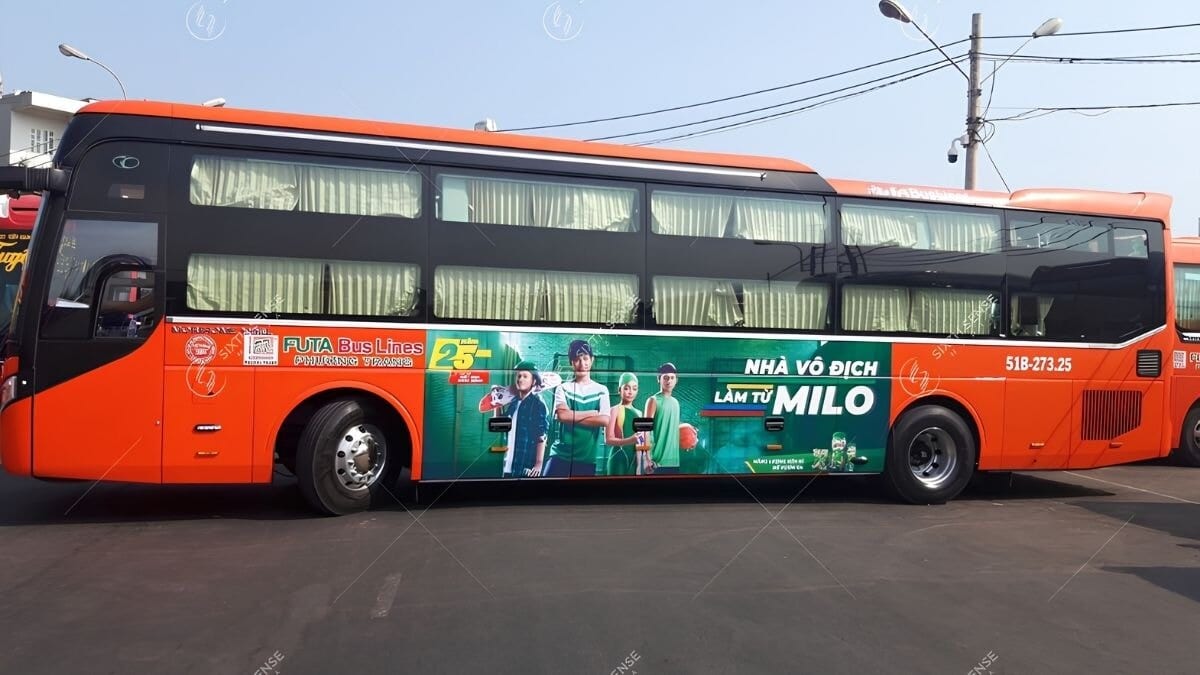 Các Hình Thức Quảng Cáo Trên Xe Phương Trang- Dán Decal Quảng Cáo Hai Bên Thân Xe