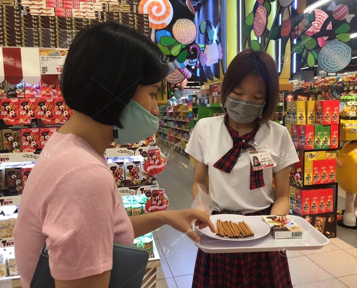 To Chuc Activation Tai Sieu Thi Tttm Cho Banh Que Toppo 3