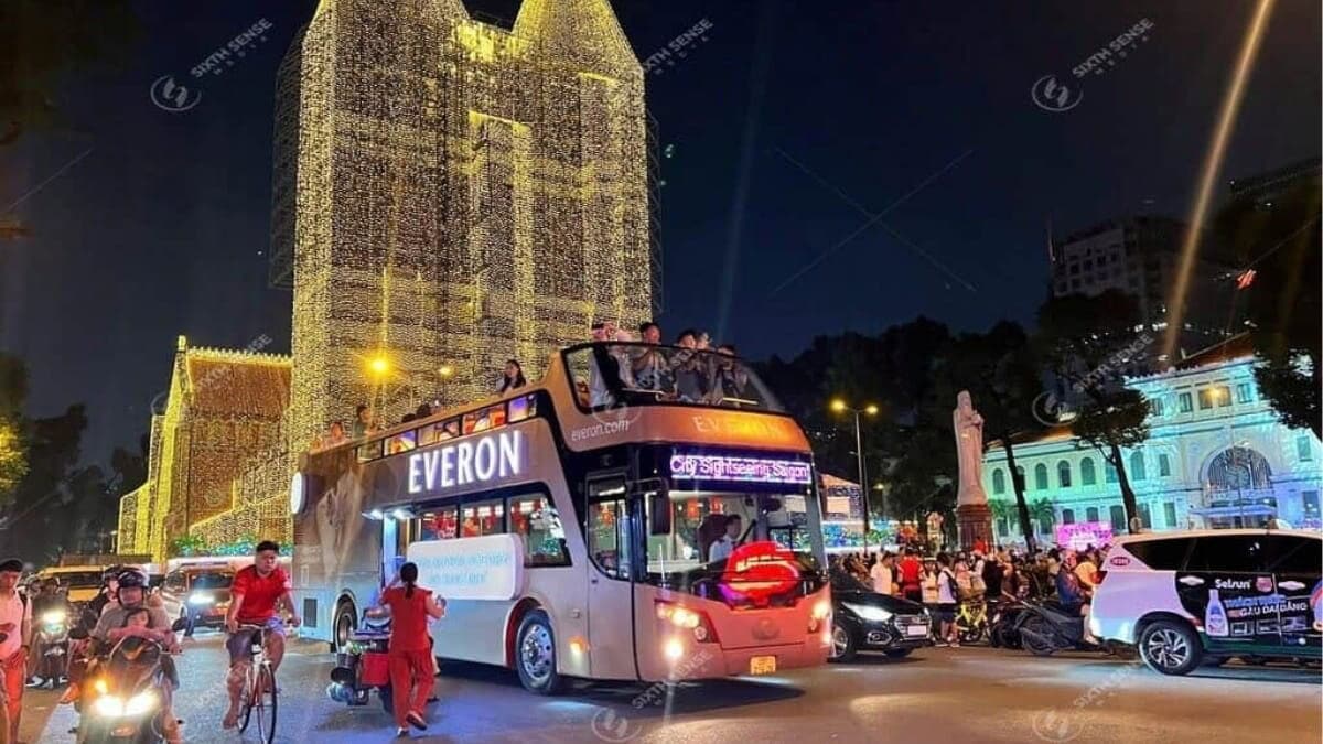 Hình Thức Tổ Chức Chạy Roadshow Tại TP Hồ Chí Minh- Roadshow Xe Bus 2 Tầng 