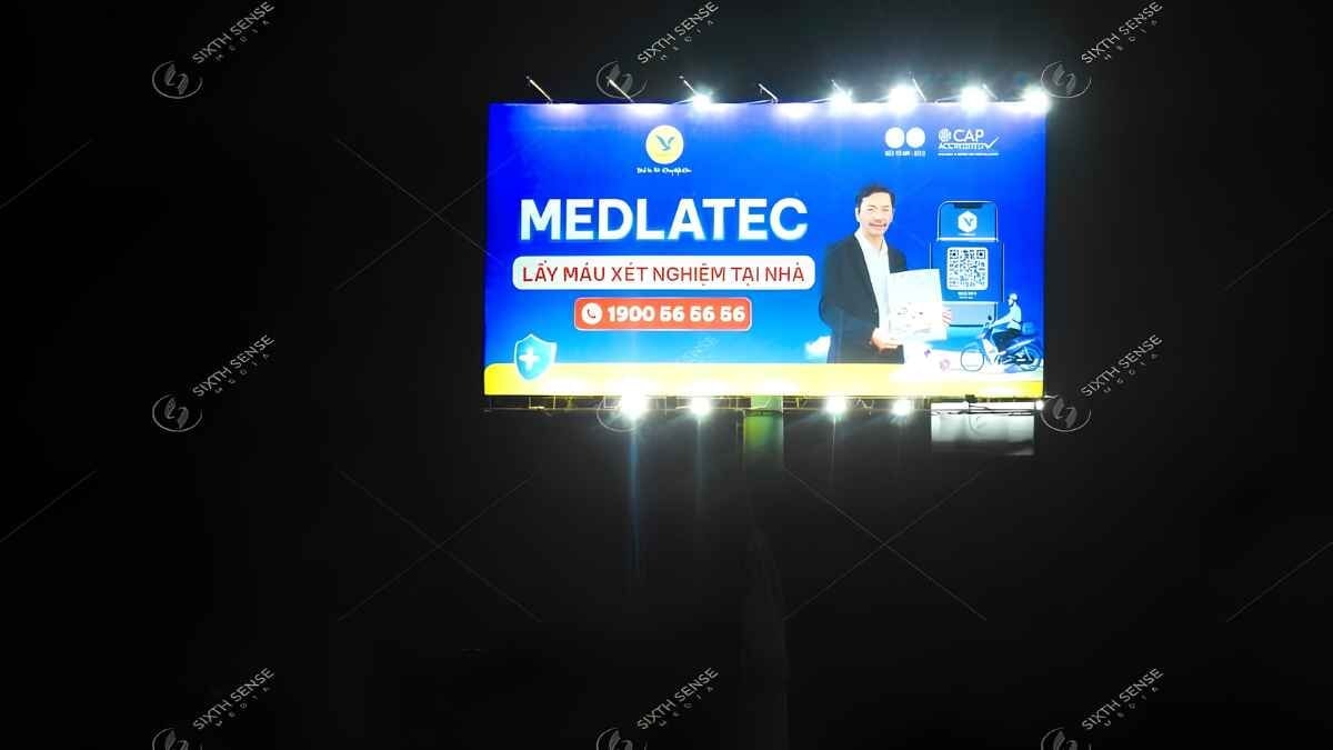 Khắc Phục Nhược Điểm Của Quảng Cáo Ngoài Trời-Sử Dụng DOOH Khi Cần Linh Hoạt Trong Việc Thay Đổi Nội Dung