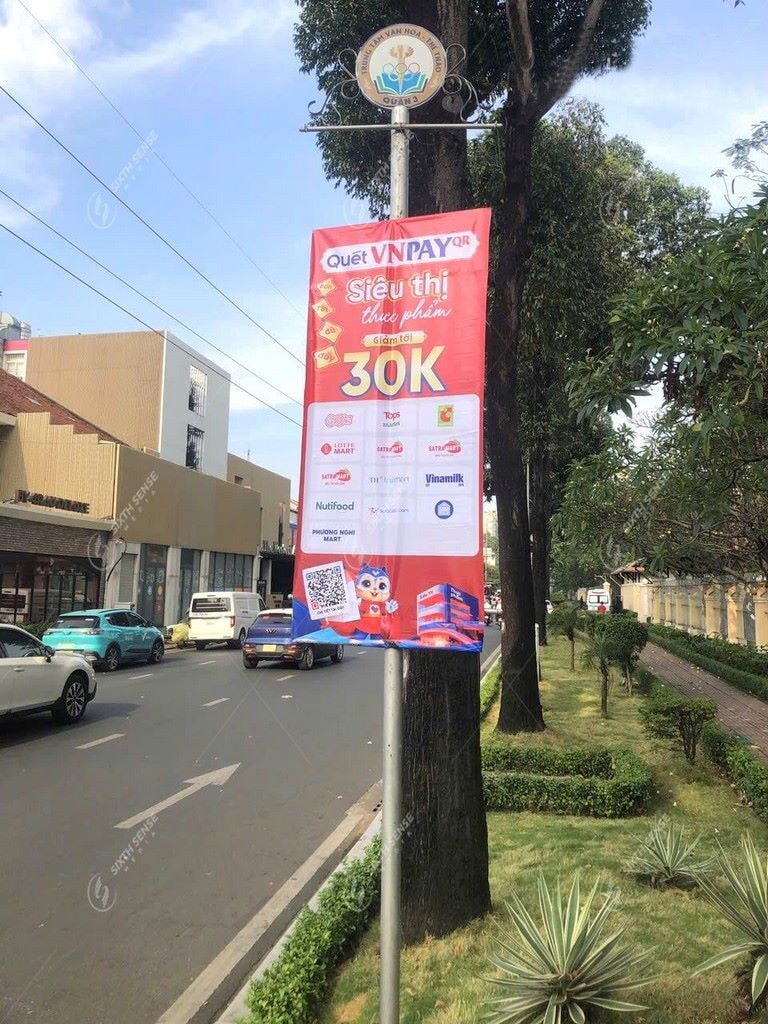 Vnpay Ruc Ro Xuong Pho Tren Bang Ron Quang Cao Tai Tphcm 1