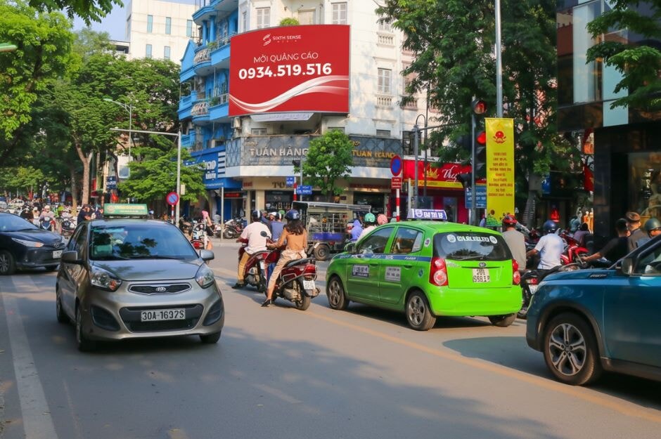 Led Ba Trieu Tran Nhan Tong 2