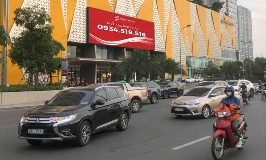 Màn led quảng cáo tại Vincom Trần Duy Hưng, Hà Nội