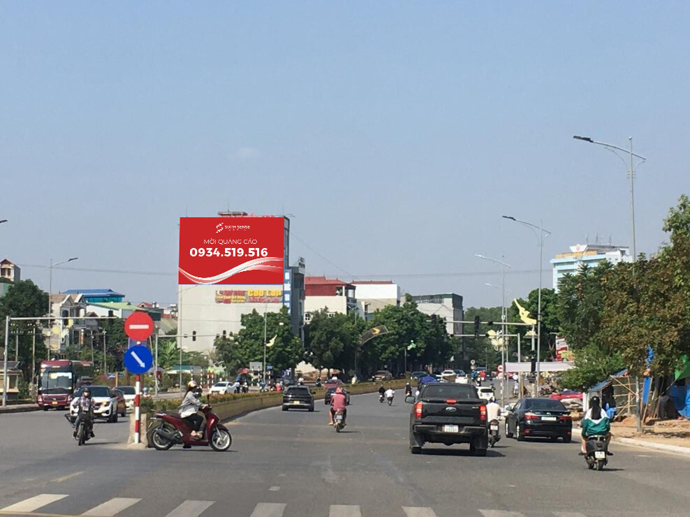 Pano quảng cáo 303 Nguyễn Tất Thành, Việt Trì, Phú Thọ