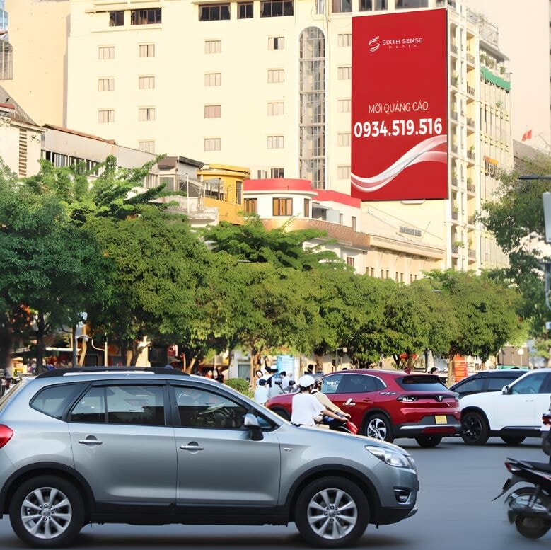 Màn led quảng cáo tại 68A Nguyễn Huệ, Quận 1, TPHCM