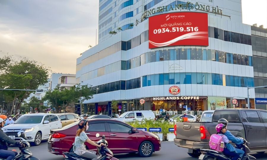 Led Nga 6 Nguyen Van Linh 1