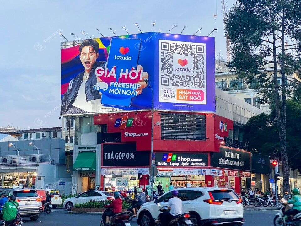 Ooh Truyen Thong Va Dooh Su Khac Biet Dinh Hinh Tuong Lai 1