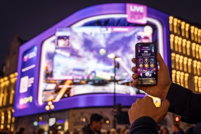 GAMIFICATION TRONG OOH: KHI NGƯỜI XEM KHÔNG CHỈ NHÌN – MÀ CHƠI CÙNG THƯƠNG HIỆU 1