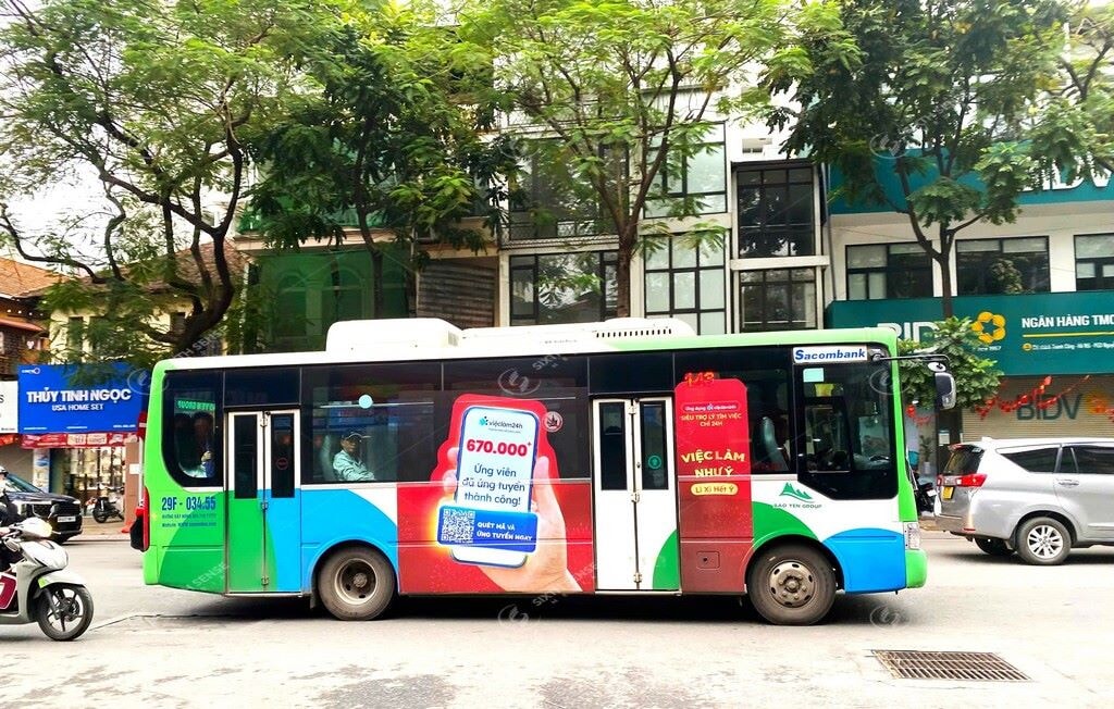 Viec Lam 24h Do Ruc Xuong Pho Ha Noi Bang Quang Cao Xe Bus 3