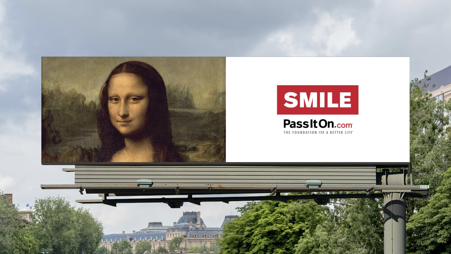 Biển quảng cáo ngoài trời này gây ấn tượng với sự kết hợp tinh tế giữa nghệ thuật cổ điển và thông điệp hiện đại. (Nguồn: Internet)