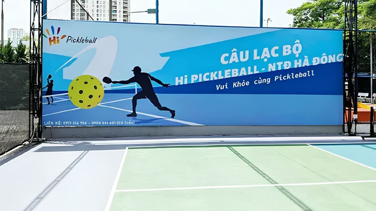 Lưu Ý Khi Thiết Kế Biển Quảng Cáo Sân Pickleball- Chọn Vị Trí Dễ Quan Sát