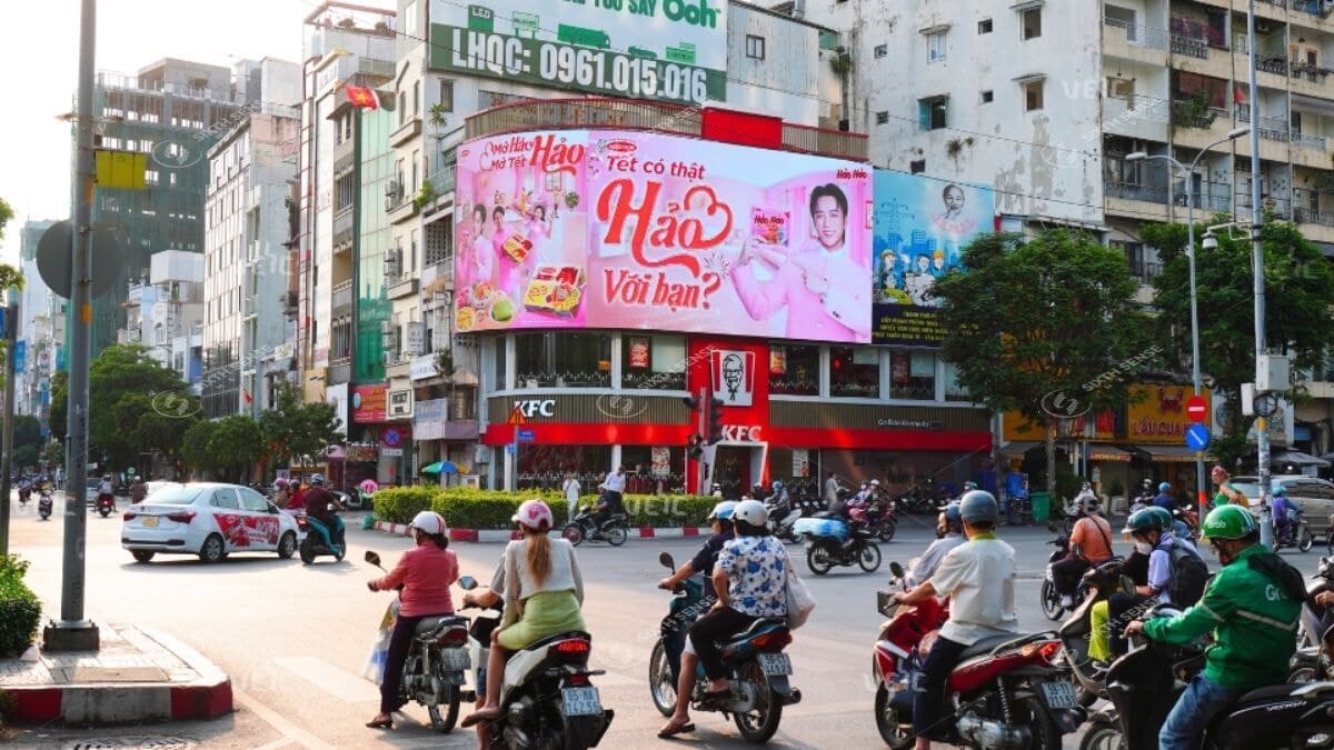 Màn hình LED ở vị trí có mật độ traffic càng cao thì giá thuê càng cao