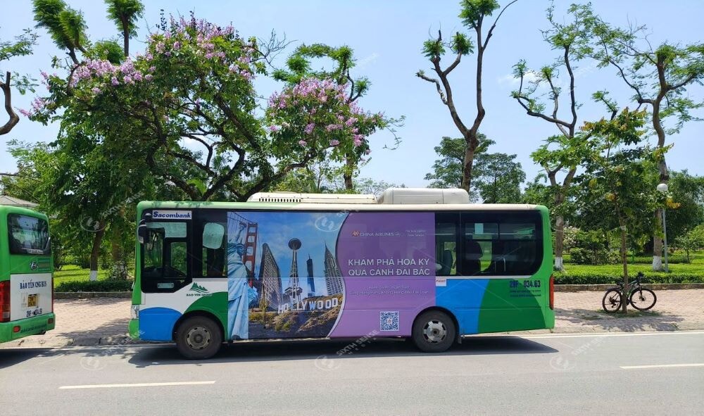 China Airlines Increases Brand Awareness with Hanoi Bus Advertising