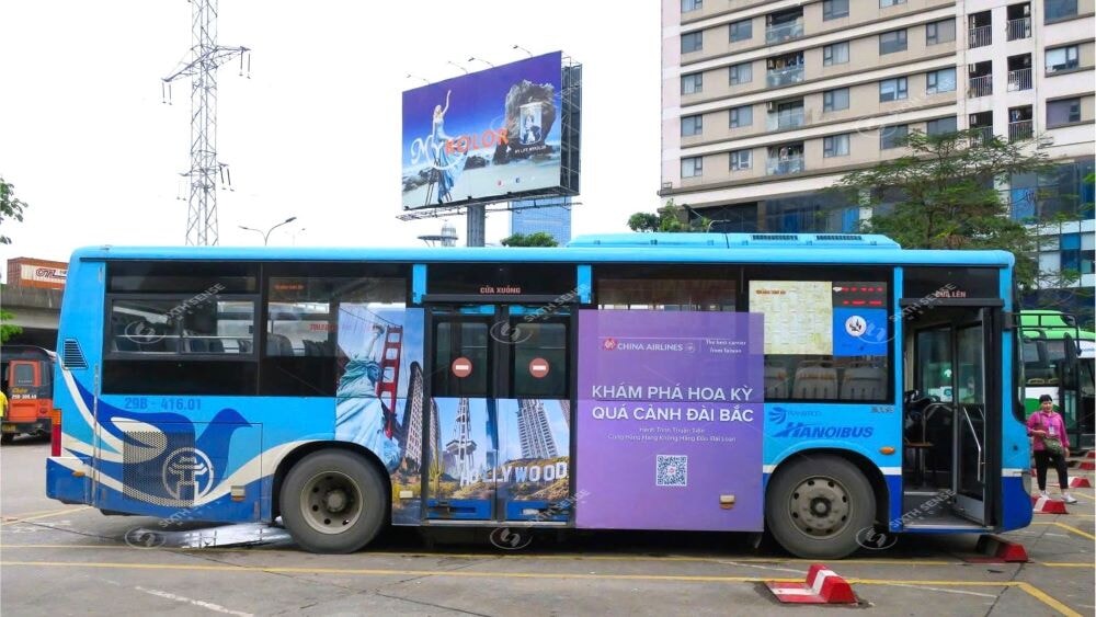China Airlines Gia Tang Nhan Dien Voi Quang Cao Xe Bus Ha Noi 6