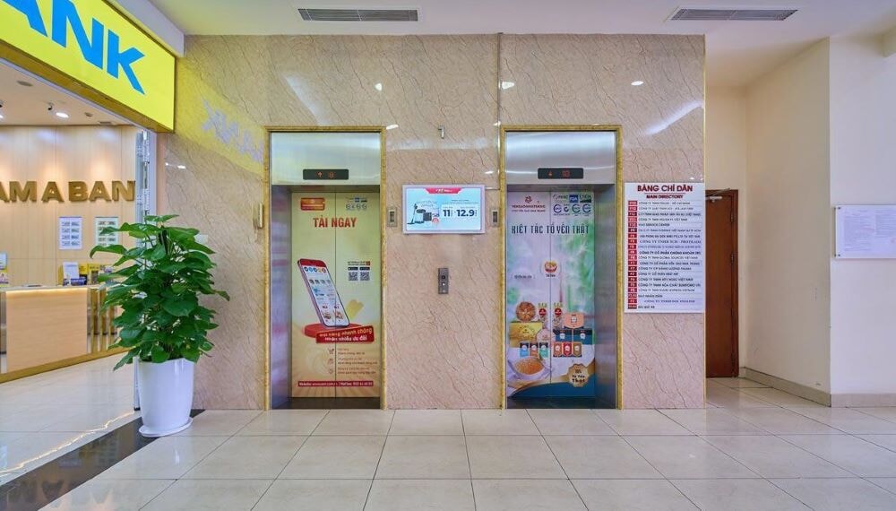 Quang Cao Lcd