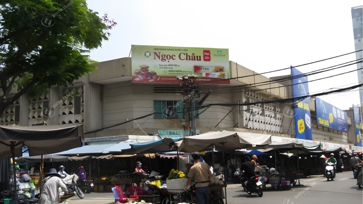 Case Study Chiến Dịch Quảng Cáo Biển Chợ Tại Sixth Sense Media 2