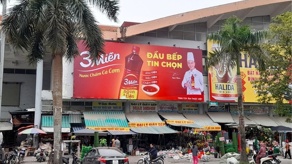 Báo Giá Dịch Vụ Quảng Cáo Biển Chợ 