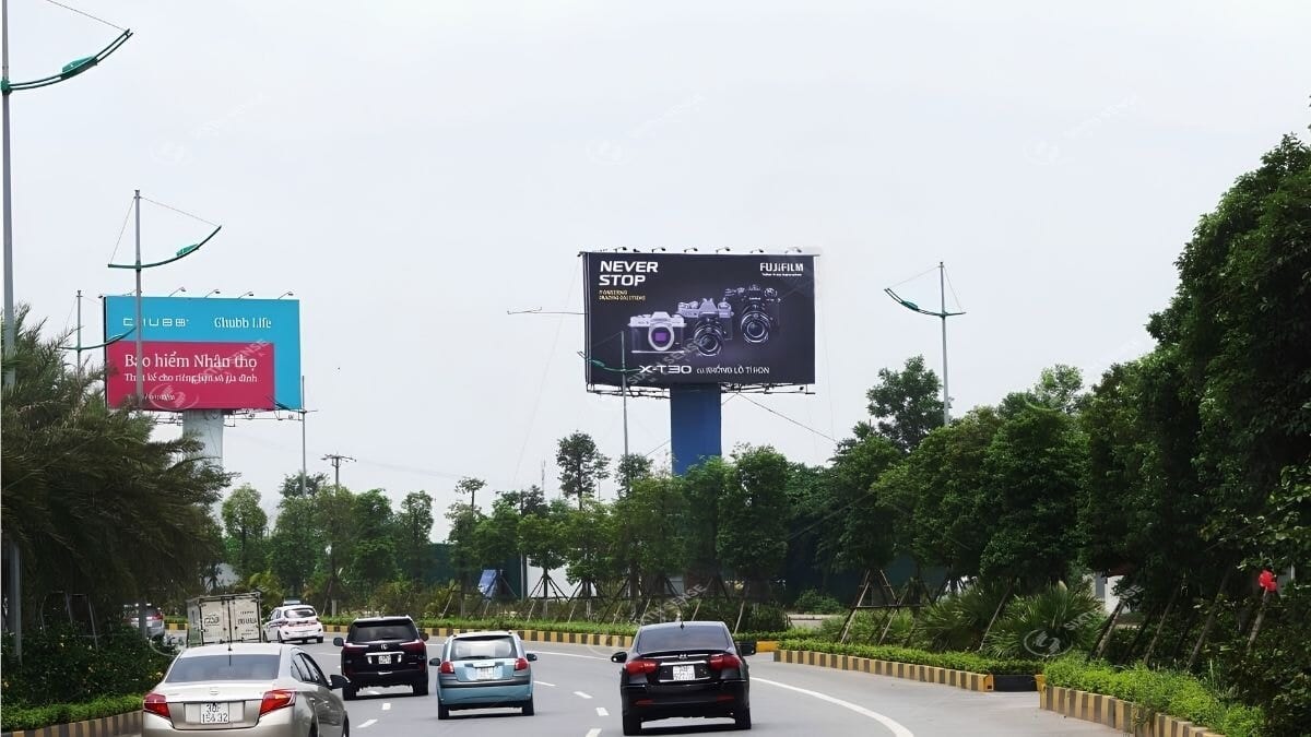 Các Loại Hình Quảng Cáo Billboard- Billboard Cao Tốc 