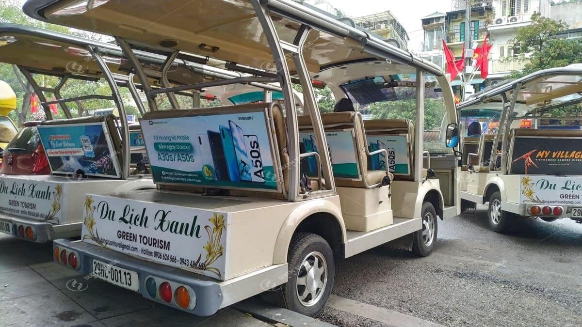 Các Hình Thức Quảng Cáo Trên Phương Tiện Giao Thông- Quảng cáo trên xe ô tô điện