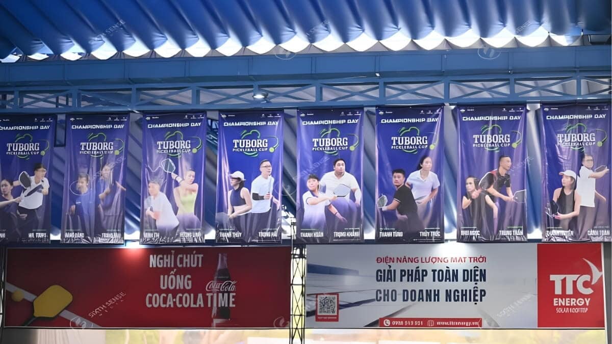 Các Địa Điểm Quảng Cáo Ngoài Trời Tốt Nhất- Sân bóng đá, Pickeball