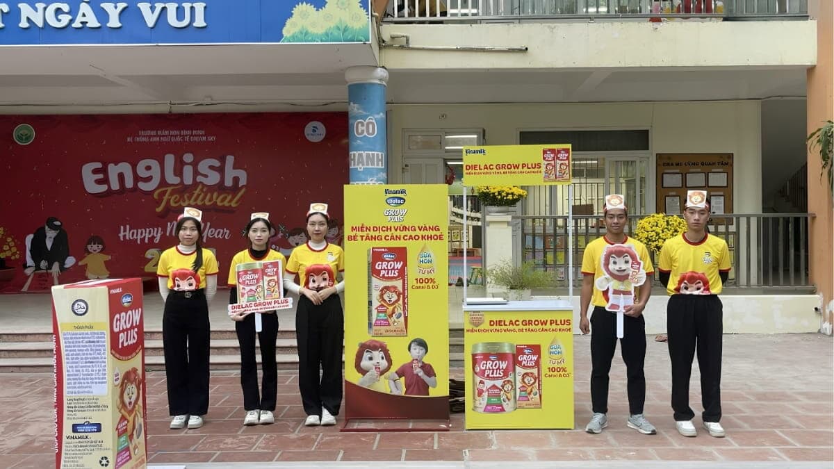 Các Địa Điểm Quảng Cáo Ngoài Trời Tốt Nhất- Trường học, đại học