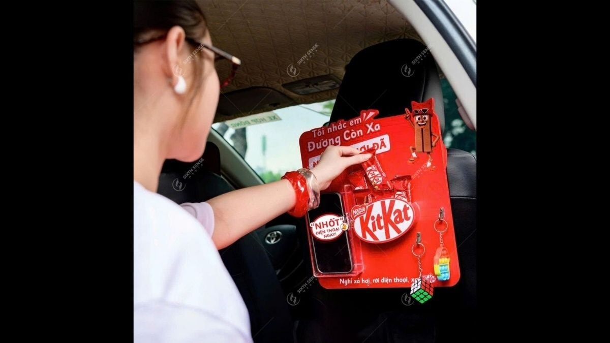 Các Hình Thức Quảng Cáo Trên Xe Ô Tô Cá Nhân, GrabCar, BeCar- Quảng Cáo Trong Xe Ô Tô Cá Nhân 