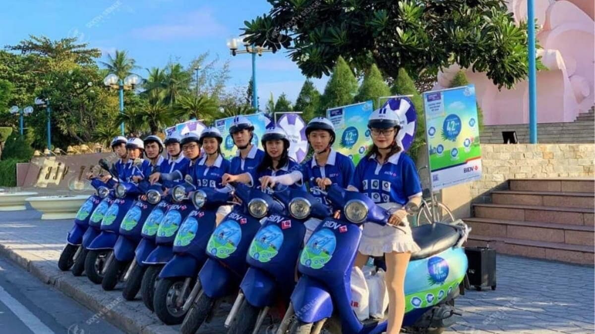 Các Mô Hình Roadshow Activation Sixth Sense Media Có Thể Triển Khai- Roadshow Activation Bằng Xe Máy 