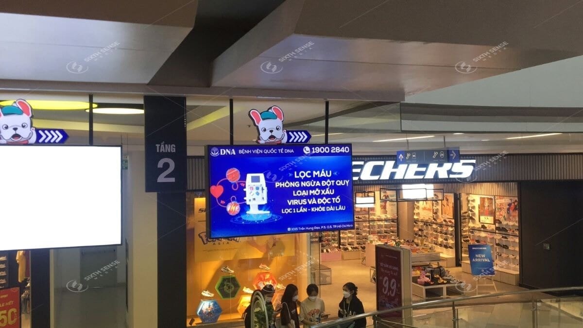 Poster, Standee, Hộp Đèn Và Standee Điện Tử 